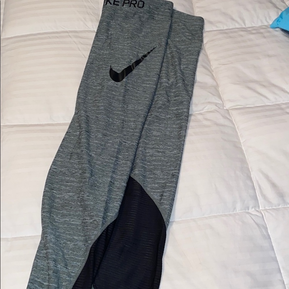Greenish/grey Nike pro spandex leggings